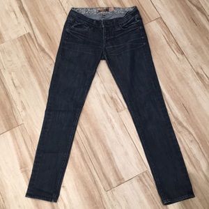 ✨ Paige Skyline Skinny Jeans ✨